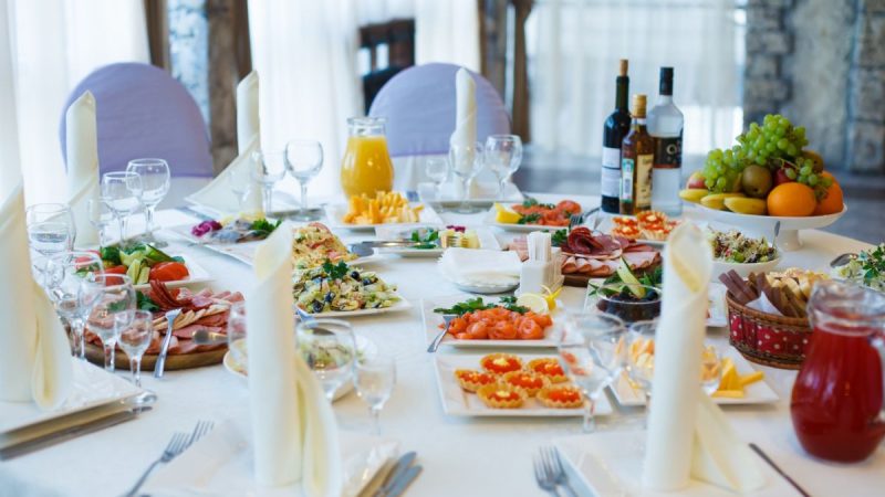 Réception de gala : les options de repas adaptées aux régimes alimentaires spécifiques