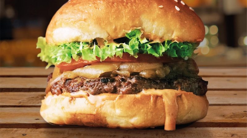 Pourquoi les burgers de poisson séduisent de plus en plus ?