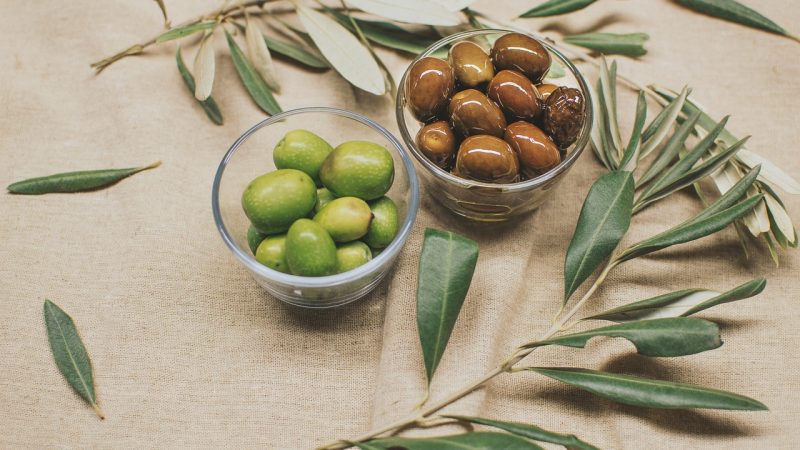 Les produits phares à découvrir dans une épicerie méditerranéenne