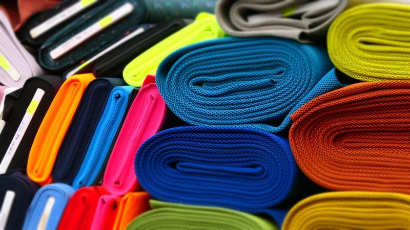 Doublure cuir ou tissu : que choisir pour ses créations ?