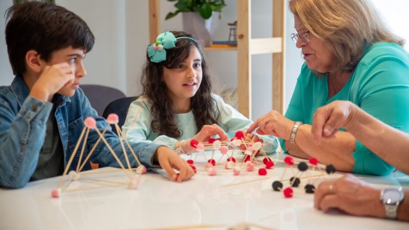 Adapter les activités ludiques aux profils seniors et juniors